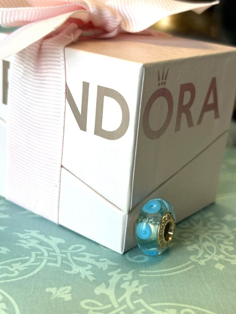 Authentic PANDORA 14Kt Solid Gold Blue Callas Murano - 300$